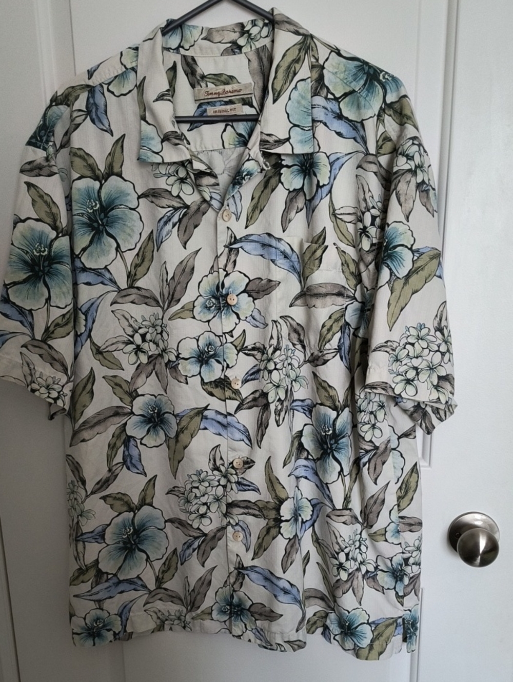 Tommy Bahama Casual Button Down Shirt with Floral Design, Men's Size XL
